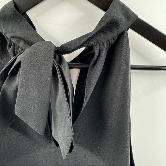Black Tie Neck Flowy Tank Top Sleeveless Size Large - Picture 4 of 6